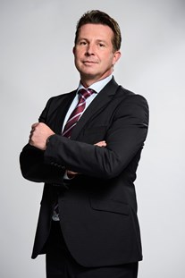 Kaufmännischer Geschäftsführer: Dipl.-Ing. Ralf Hiersig Kaufmännischer Geschäftsführer: Dipl.-Ing. Ralf Hiersig